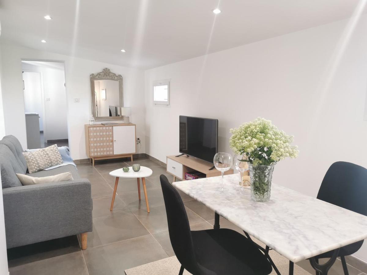 Maison De Vacances L'Hote Champetre Campagne Arlesienne 외부 사진