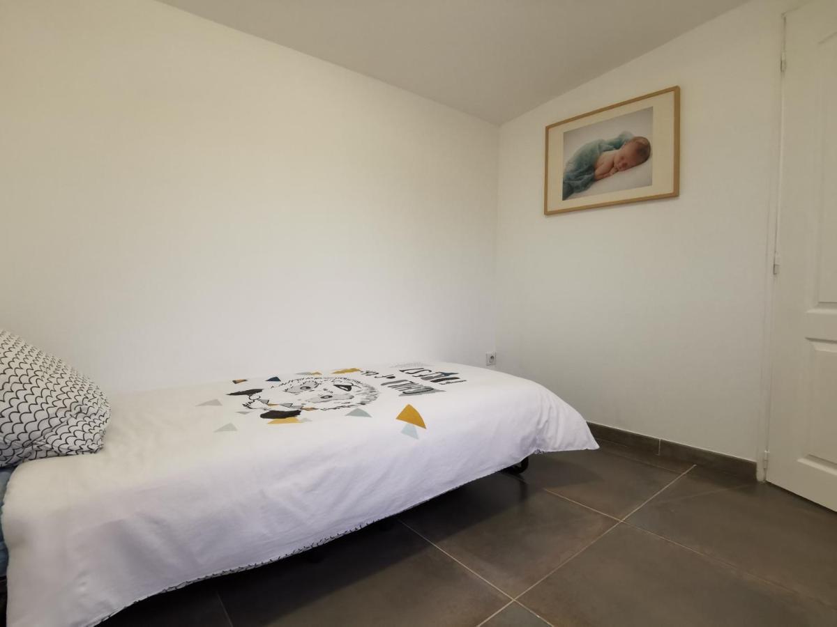 Maison De Vacances L'Hote Champetre Campagne Arlesienne 외부 사진