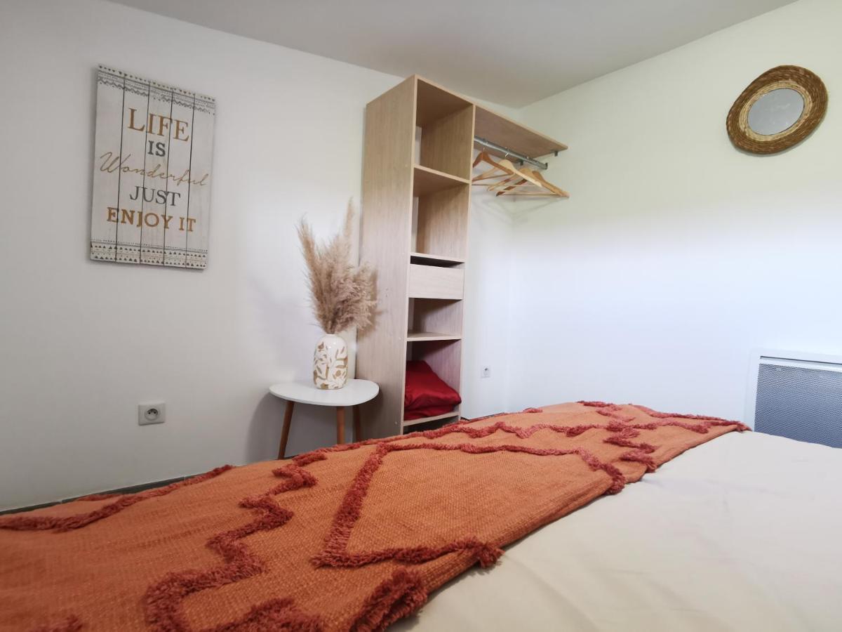 Maison De Vacances L'Hote Champetre Campagne Arlesienne 외부 사진